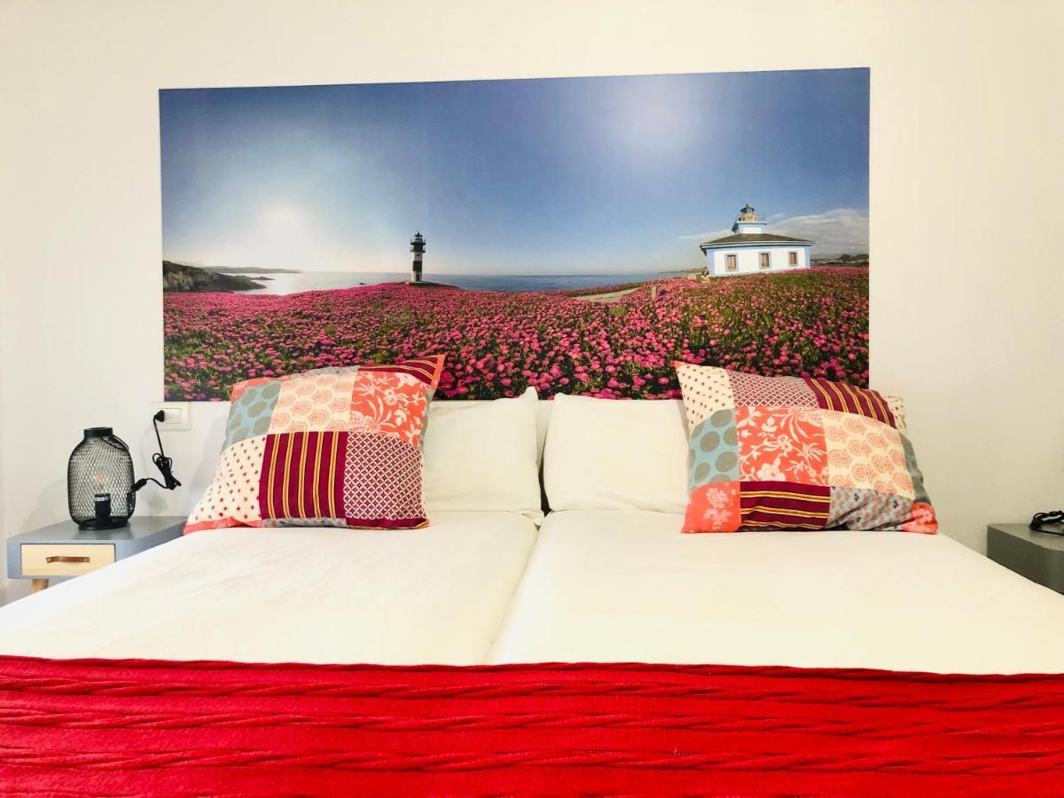 O Faro Apartments Ribadeo Luaran gambar