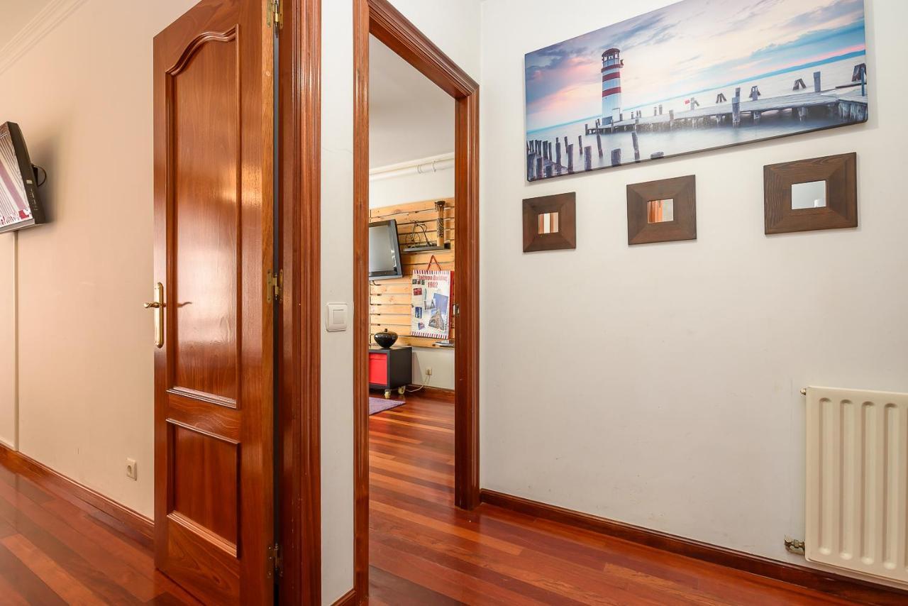 O Faro Apartments Ribadeo Luaran gambar