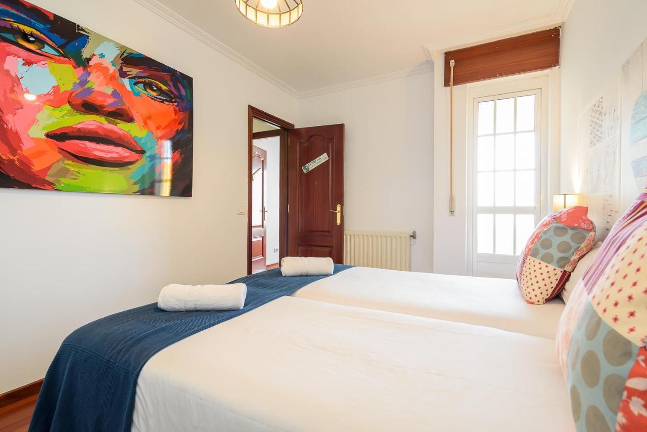 O Faro Apartments Ribadeo Luaran gambar