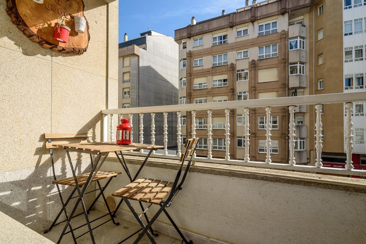 O Faro Apartments Ribadeo Luaran gambar